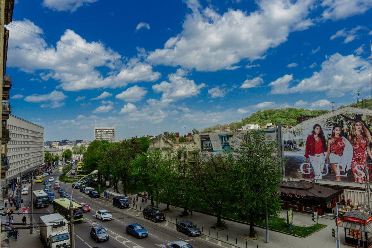 Cities Gallery Apart-Hotel Lviv Extérieur photo